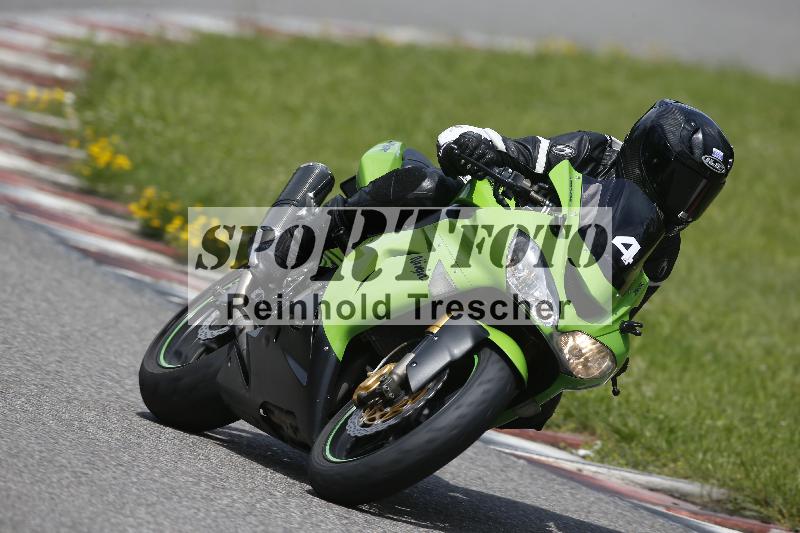 /Archiv-2024/29 12.06.2024 MOTO.CH Track Day ADR/Gruppe blau/4